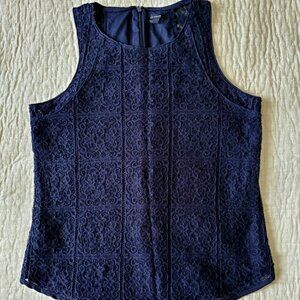 ANN TAYLOR BLOUSE TANK SIZE M SLEEVELESS LACE NAVY BLUE LINED ZIPPER ON BACK